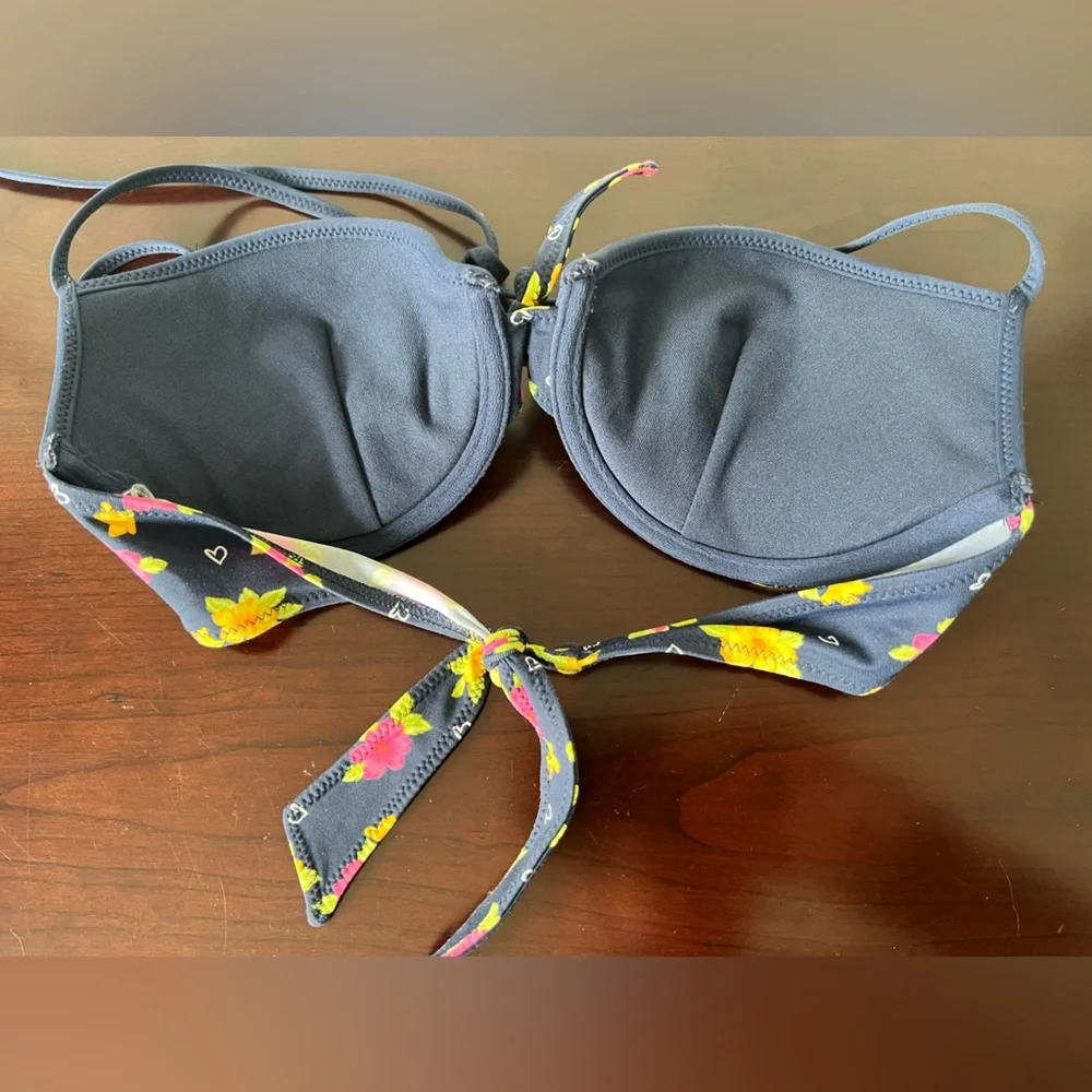 Vintage Hollister Floral Bikini - Picture 7 of 7
